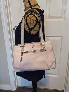 Soft Pastel Women's Simply Vera Bag with Front Zip Pocket